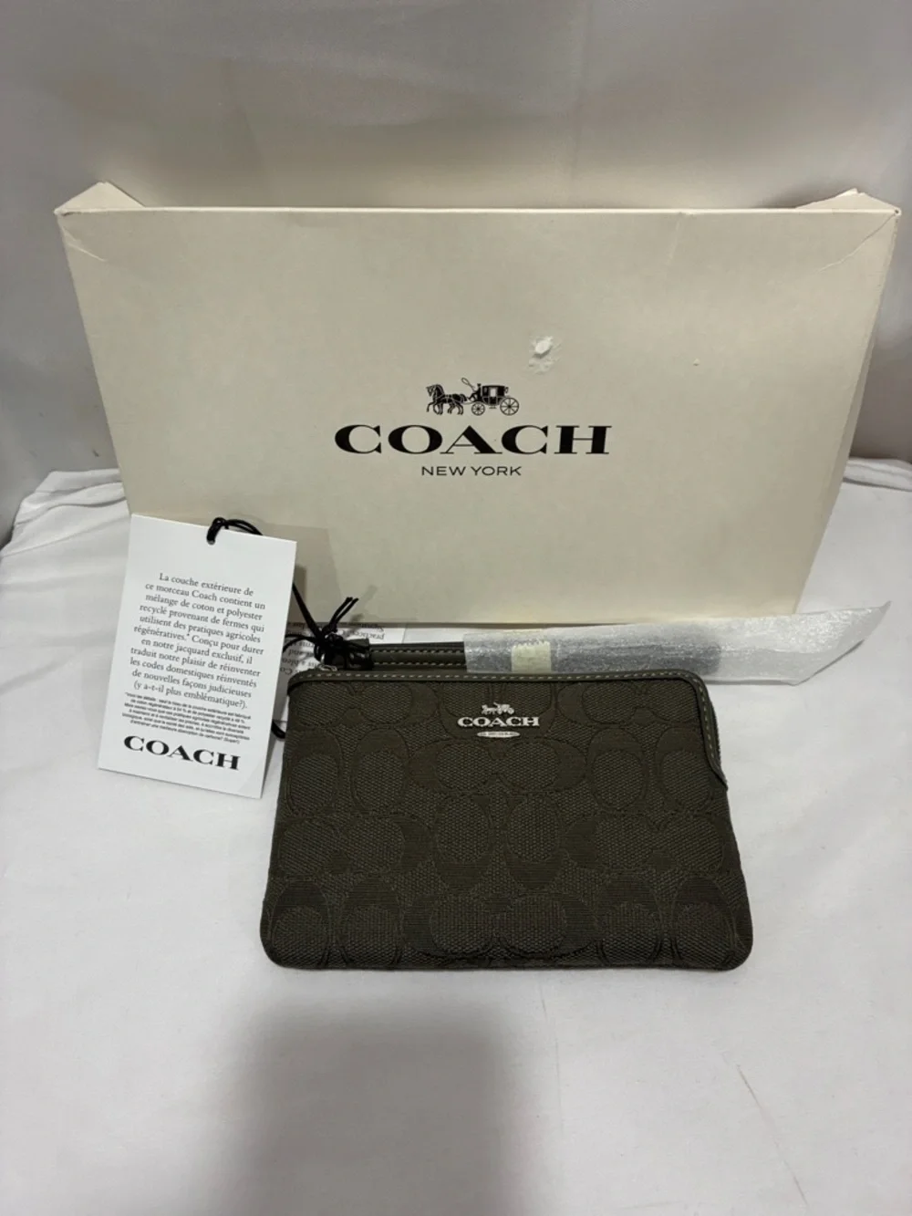 Coach Black Signature Zip Wristlet NWT - Picture 4 of 5